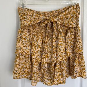 Adorable floral tiered mini skirt with front tie